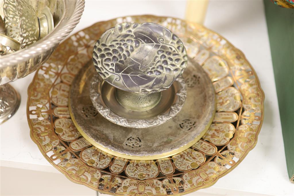 A quantity of mixed plated wares